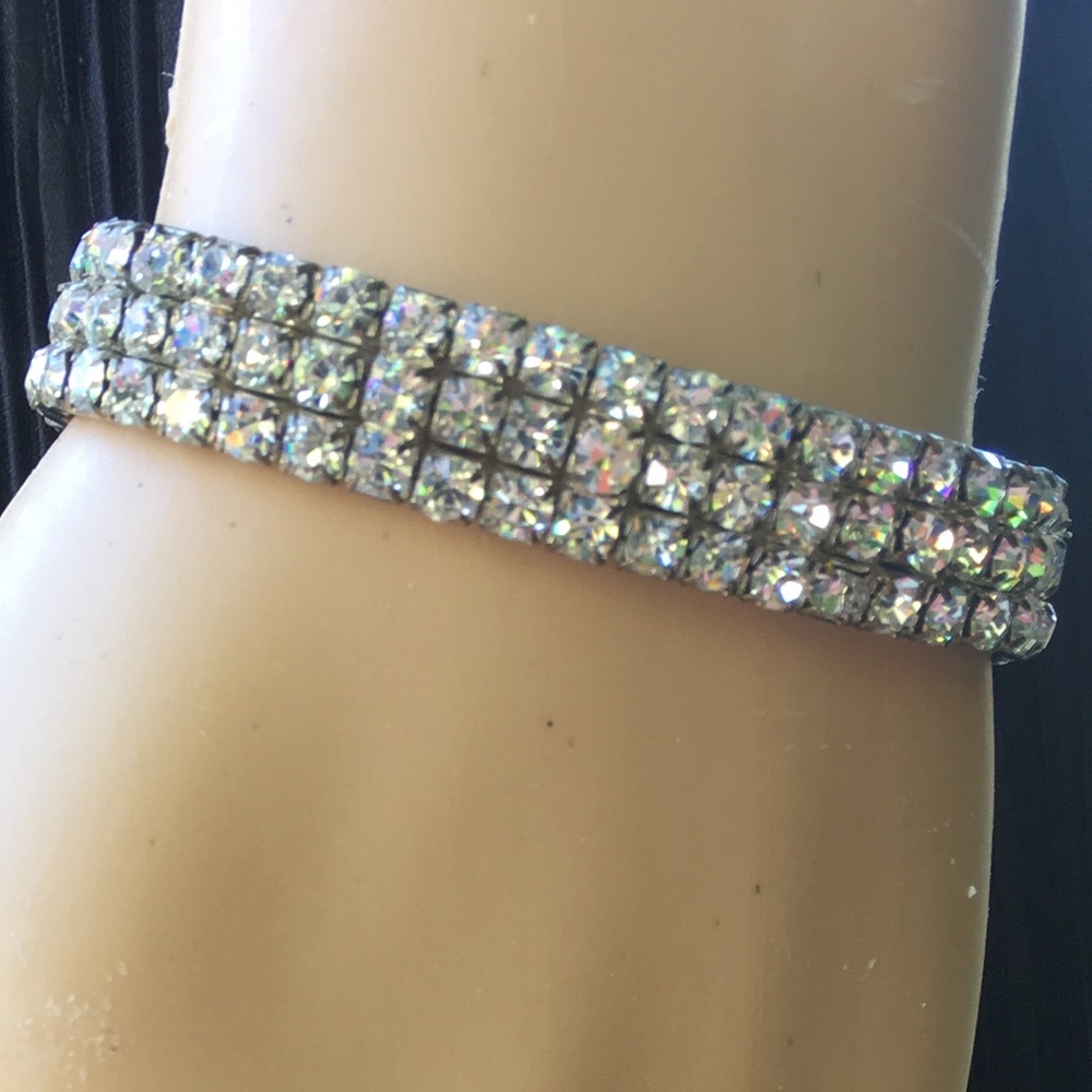 EXPANDABLE RHINESTONE BRACELET BAND